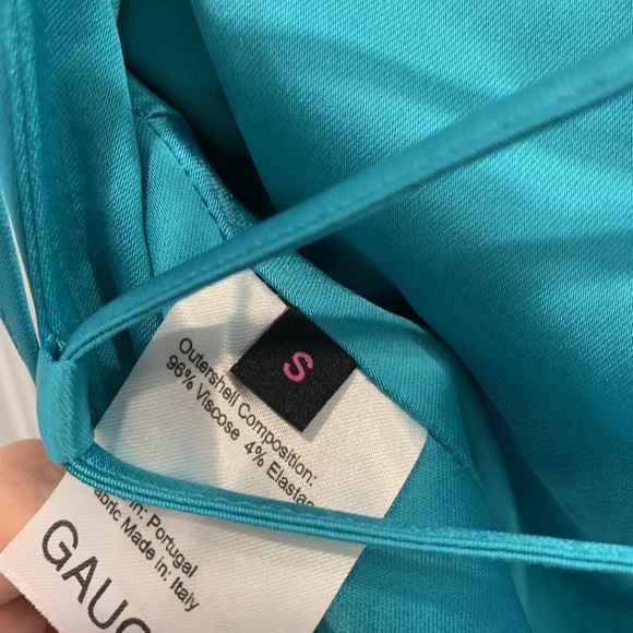 NWT GAUGE81 SSENSE Exclusive Turquoise Blue Satin ‘Turin’ Top Size S - Picture 9 of 9
